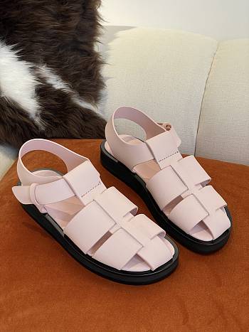 Fisherman Sandal in Leather Pink