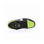 Jordan 1 Low Snakeskin Vivid Green (W) DX4446-301 - 5