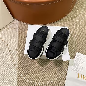 D-WANDER SNEAKER  01