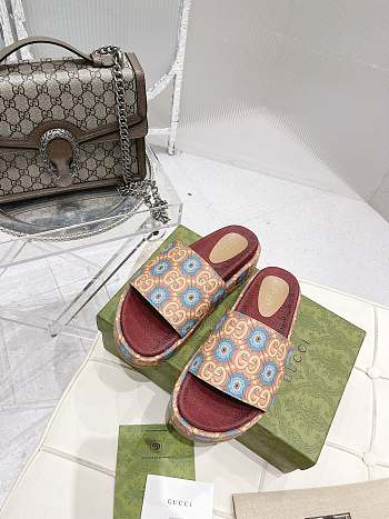 Women's platform slide sandal 04