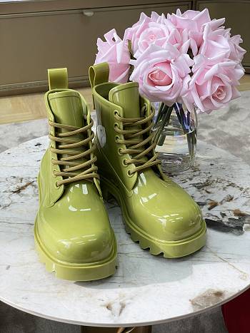 Bottega Veneta Stride 02