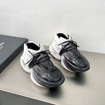 Leather Unicorn low-top sneakers 03