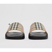 Burberry Embossed Logo Slides Archive Beige - 4