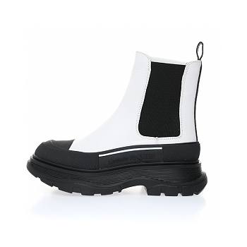 Alexander McQueen Wmns Tread Slick Boot 633900 WHW57 2029