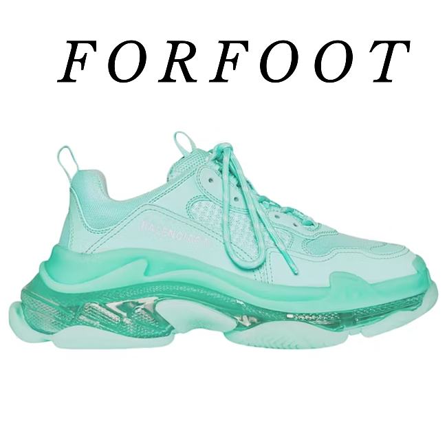 Balenciaga Triple S Clear Sole Green 541624W2GA14500 - 1