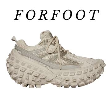 Balenciaga Defender Beige 685613W2RA69700