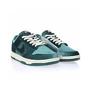 Nike Dunk Low Green Velvet (W) - DZ5224-300 - 5