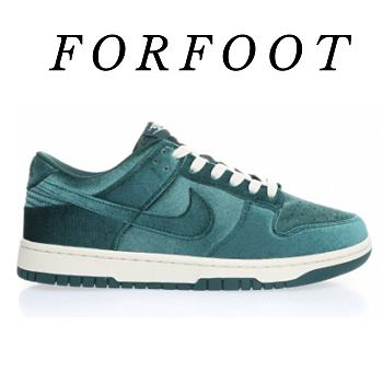 Nike Dunk Low Green Velvet (W) - DZ5224-300