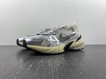 	 Nike Runtekk Summit White Metallic Silver FD0736-100