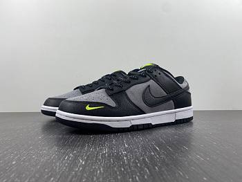 	 Nike Dunk Low 'Black Grey Green Strike FQ2205-001