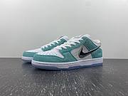 	 Nike Dunk Low FD2562-400 - 1