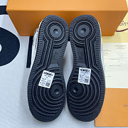 Nike  - 2