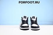 Air Jordan 1 Mid Panda (Women's)  DV0991-101 - 2