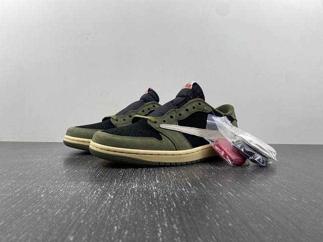 Air Jordan 1 Low OG  TS x AJ1 Travis Scott DM7866-002 - 1