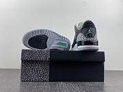 Air Jordan 3 Retro Green Glow CT8532-031 - 3