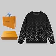 Louis Vuitton LVSE Monogram Degrade Crewneck - 6