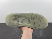 KAWS x Air Jordan 4 “Cool Grey”930155-003 - 2