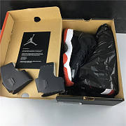  Air Jordan 11 Retro Playoffs Bred (2019) - 378037-061 - 5
