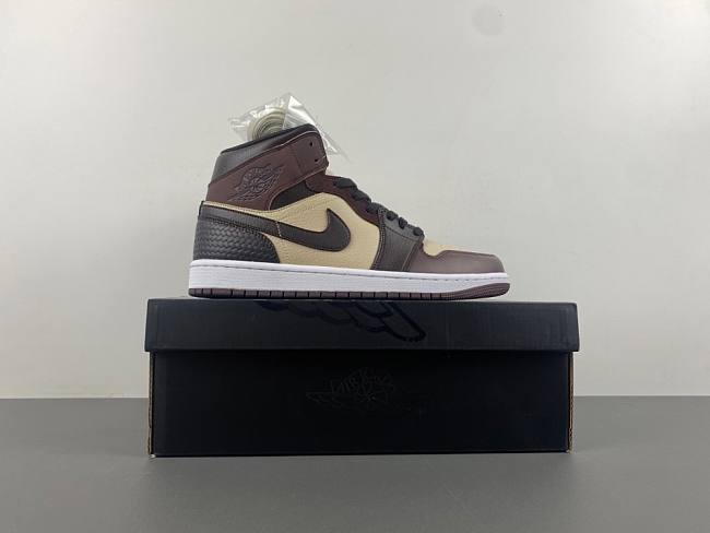Air Jordan 1 Mid SE - FZ4359-200 - 1