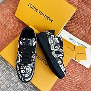 LV Trainer Comic Motifs Black White - 4
