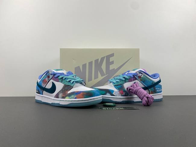 Nike SB Dunk Low Futura Laboratories   -  HF6061-400 - 1