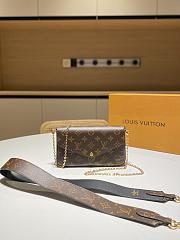 LV  FELICIE chain bag envelope three-in-one - 21*12*3CM - 6