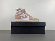 AIR JORDAN 1 MID SE  - 4