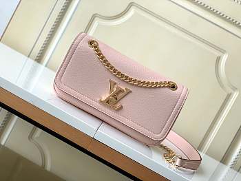 LV LockMe Chain Bag East West - 23,5 *14*6 cm 