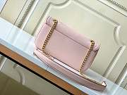 LV LockMe Chain Bag East West - 23,5 *14*6 cm  - 3