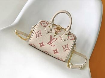 Louis Vuitton LV Speedy Bandoulière 20 Handbag Size 20.5 x 13.5 x 12 cm