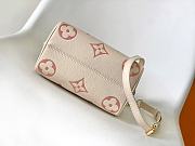 Louis Vuitton LV Speedy Bandoulière 20 Handbag Size 20.5 x 13.5 x 12 cm - 4