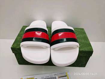 Gucci Pursuit Pool Slides White 308234 GIB10 9079