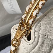 Chanel 24A small hobo handle AP4066 Grained calfskin - size: 19×14×7cm - 2