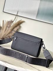 Men bag LV small messenger bag M24769 Size: 22 × 16.5 × 7 cm - 5