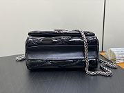 LN twist Black patent leather size 23 x 16 x 10 cm - 2