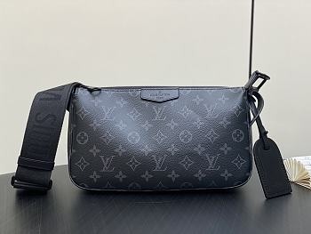 LV POCHETTE ACCESSOIRE MEN BAG  Size 28 × 16.5 × 9 cm.