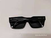 Gucci GG1529S rectangular sunglasses - 2