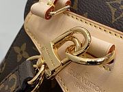 Louis Vuitton Montsouris bagpack M11198 size 28 x 30 x 18 cm  - 5