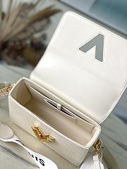 LV white Twist medium handbag M24765 size 23 x 17 x 9.5 - 2