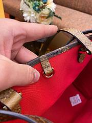LV on the go MM M45039 size 34x26x13cm - 5