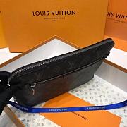 LV Louis Vuitton's new pouch clutch M60417 - 21.0 x 27.0 x 5.0 cm - 3