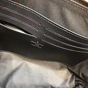 LV Louis Vuitton's new pouch clutch M60417 - 21.0 x 27.0 x 5.0 cm - 2