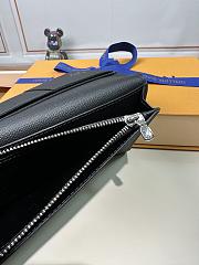 Louis Vuitton men wallet - size 19X10cm - 3
