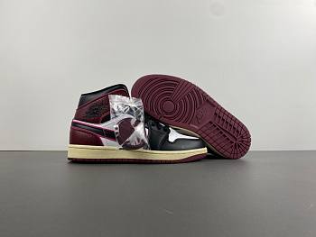Air Jordan 1 Mid SE Bordeaux - FQ7818-101
