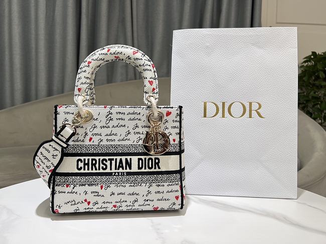 Lady D-Lite  Dioramour 44532 size 24 x 21 x 12 cm - 1