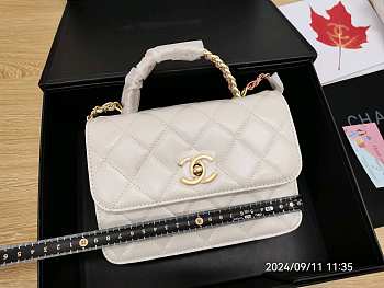 Chanel Handbag White 22CM AS3908