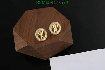 LV earings 02