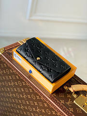 LV wallet black size 19cm - 2