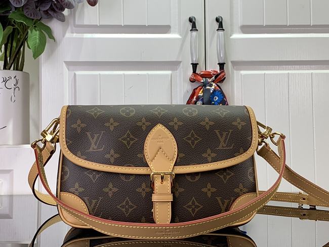 LV Diane bag M45985 Size:25x9x15cm - 1