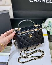 Chanel 22 Clutch with Chain 2199 - size 17cm  - 2